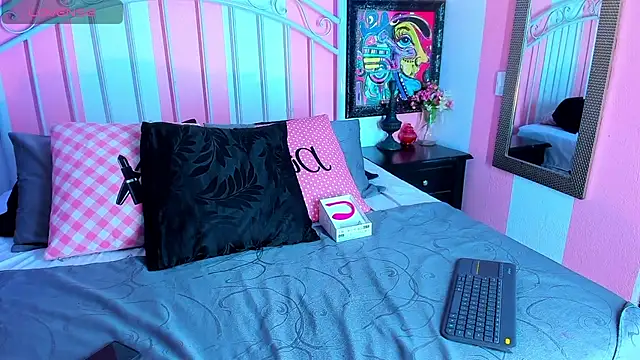 Liah Grey8 online show from 18, 12, 2024