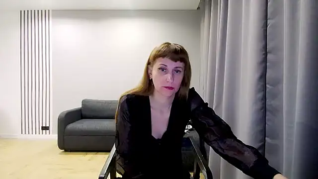 Daniella Lorente online show from 4, 1, 2025