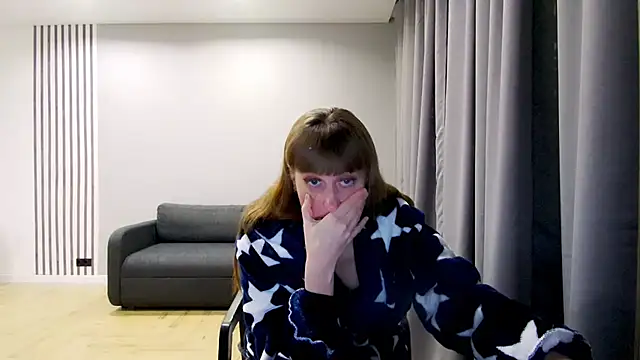 Daniella Lorente online show from 9, 1, 2025