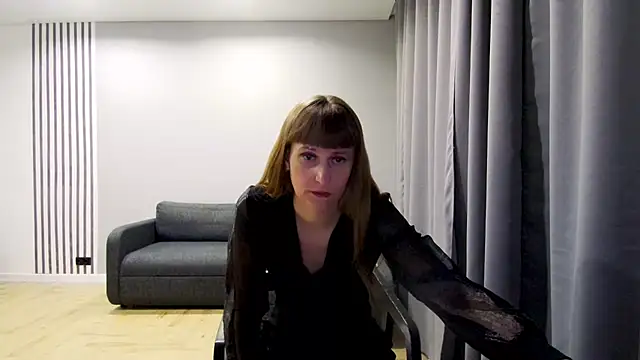 Daniella Lorente online show from 13, 1, 2025