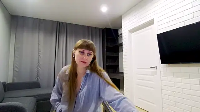 Daniella Lorente online show from 5, 12, 2025