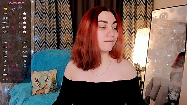 Snapshot of hannacheekss_ chatting on 23, 12, 2025 hannacheekss online show from 23, 12, 2025