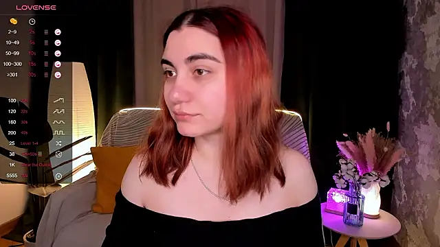 Snapshot of hannacheekss_ chatting on 4, 2, 2026 hannacheekss online show from 4, 2, 2026