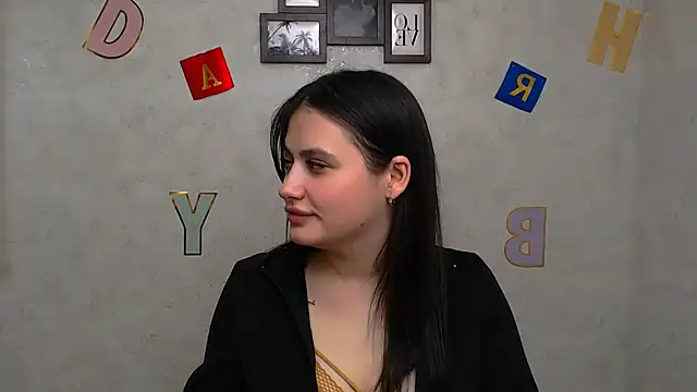 Snapshot of AliceSexyyy_ chatting on 2, 3, 2025 AliceSexyyy online show from 2, 3, 2025