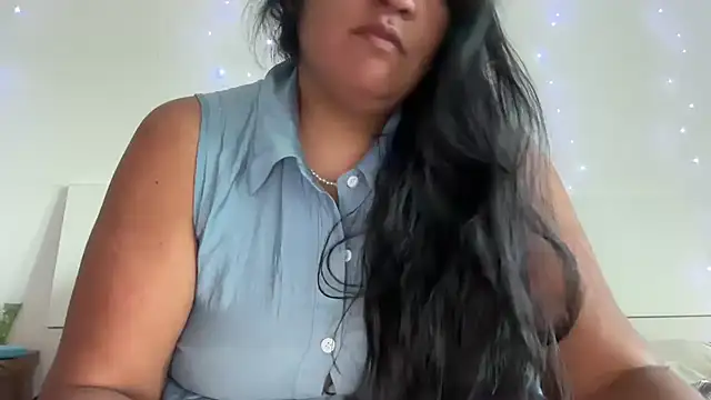 Snapshot of MashaCL chatting on 6, 4, 2026 MashaCL online show from 6, 4, 2026