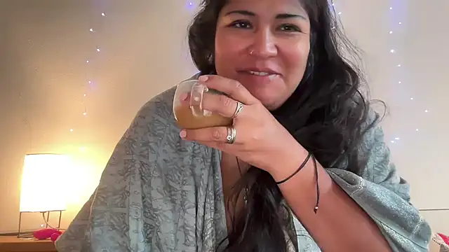 Snapshot of MashaCL chatting on 13, 4, 2026 MashaCL online show from 13, 4, 2026