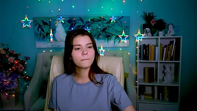 EvaThopson online show from 4, 3, 2025