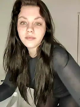 Snapshot of leeya_lee chatting on 18, 1, 2025 leeya lee online show from 18, 1, 2025