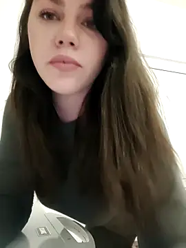 Snapshot of leeya_lee chatting on 22, 3, 2025 leeya lee online show from 22, 3, 2025