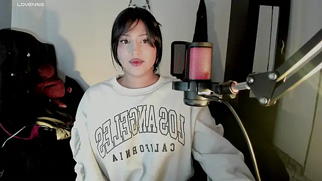 Ju Kyung online show from 7, 3, 2025