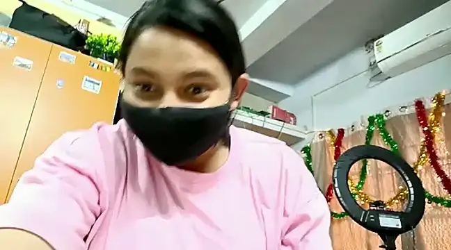 Snapshot of Deshi_Chori chatting on 12, 2, 2025 Deshi Chori online show from 12, 2, 2025