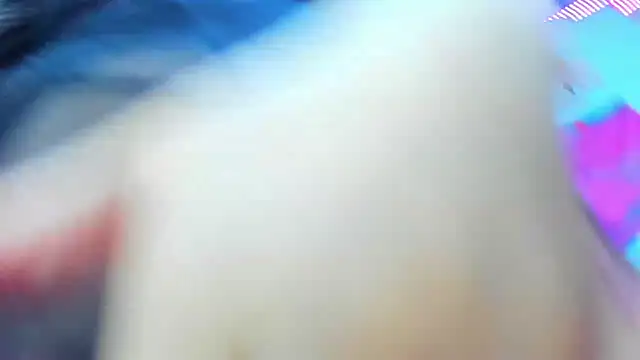 Snapshot of Lily_stone04 chatting on 13, 11, 2025 Lily stone04 online show from 13, 11, 2025