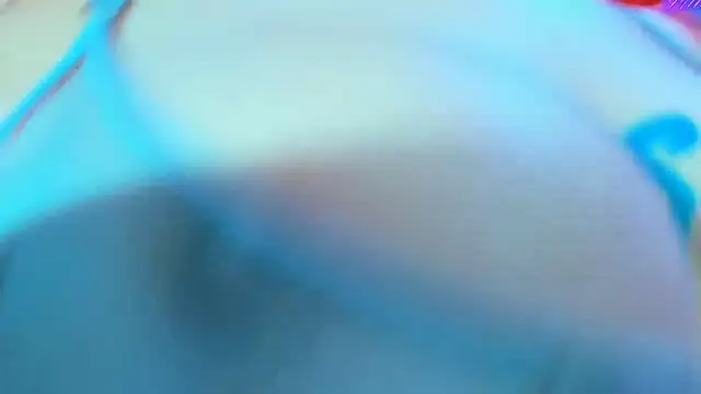 Snapshot of Lily_stone04 chatting on 1, 12, 2025 Lily stone04 online show from 1, 12, 2025