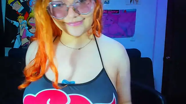 Snapshot of Lily_stone04 chatting on 5, 12, 2025 Lily stone04 online show from 5, 12, 2025