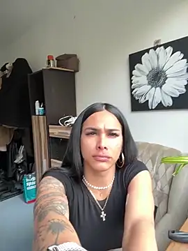 Snapshot of charris_stefannia chatting on 24, 4, 2026 charris stefannia online show from 24, 4, 2026