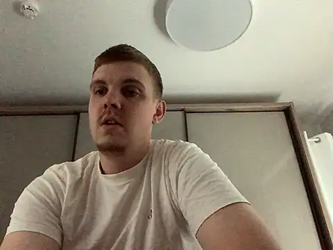 Snapshot of neilho1 chatting on 15, 9, 2025 neilho1 online show from 15, 9, 2025