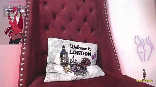 Snapshot of BiancaAntonelli chatting on 11, 9, 2025 BiancaAntonelli online show from 11, 9, 2025