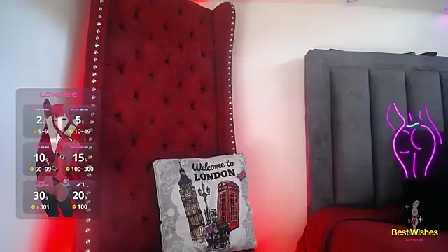 Snapshot of BiancaAntonelli chatting on 4, 11, 2025 BiancaAntonelli online show from 4, 11, 2025