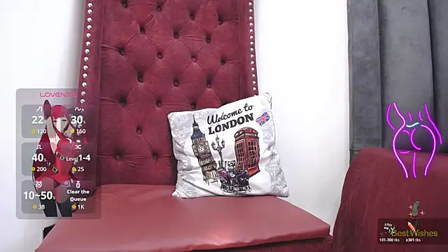 Snapshot of BiancaAntonelli chatting on 8, 11, 2025 BiancaAntonelli online show from 8, 11, 2025