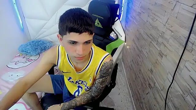 Snapshot of Brayan_lopezz chatting on 17, 1, 2025 Brayan lopezz online show from 17, 1, 2025