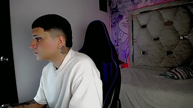 Snapshot of Brayan_lopezz chatting on 25, 4, 2026 Brayan lopezz online show from 25, 4, 2026