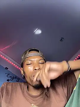 Snapshot of BlueIceCube chatting on 7, 1, 2025 BlueIceCube online show from 7, 1, 2025