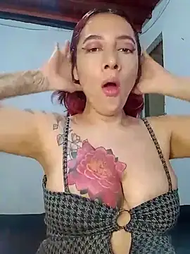 Snapshot of cherrydelioncourt chatting on 14, 3, 2025 cherrydelioncourt online show from 14, 3, 2025