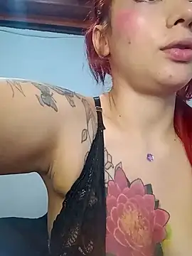 Snapshot of cherrydelioncourt chatting on 23, 3, 2025 cherrydelioncourt online show from 23, 3, 2025