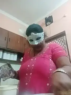 Snapshot of seemi_bhabhi chatting on 14, 1, 2025 seemi bhabhi online show from 14, 1, 2025