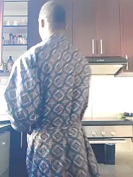 Snapshot of MIGHTY_MAGNUM chatting on 12, 1, 2025 MIGHTY MAGNUM online show from 12, 1, 2025