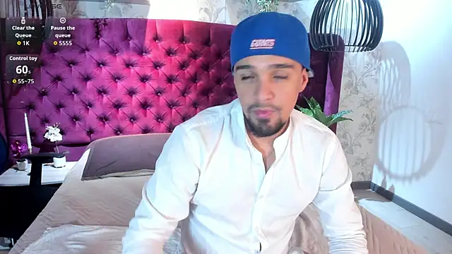 Snapshot of Edward_max chatting on 18, 11, 2025 Edward max online show from 18, 11, 2025