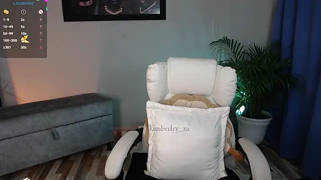 Snapshot of kim_zaratte chatting on 11, 1, 2026 kim zaratte online show from 11, 1, 2026