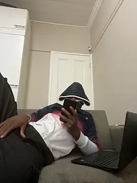 Snapshot of Mischevous_T69 chatting on 7, 10, 2025 Mischevous T69 online show from 7, 10, 2025