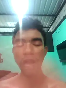 Snapshot of Reynold2608 chatting on 11, 4, 2026 Reynold2608 online show from 11, 4, 2026