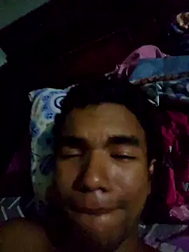 Snapshot of Reynold2608 chatting on 24, 4, 2026 Reynold2608 online show from 24, 4, 2026