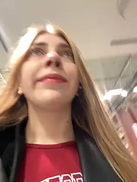 Snapshot of Sunny___Bunny chatting on 5, 11, 2025 Sunny Bunny online show from 5, 11, 2025