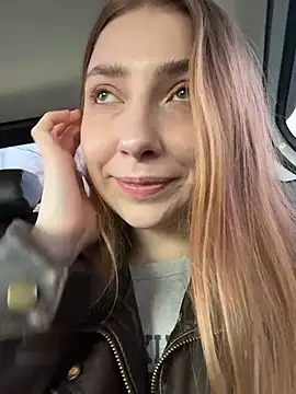 Snapshot of Sunny___Bunny chatting on 27, 3, 2026 Sunny Bunny online show from 27, 3, 2026