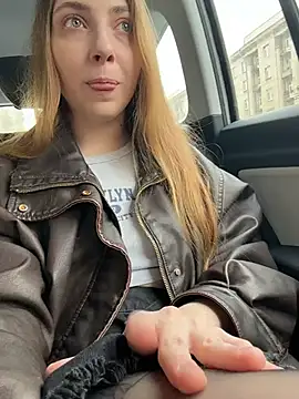 Snapshot of Sunny___Bunny chatting on 31, 3, 2026 Sunny Bunny online show from 31, 3, 2026