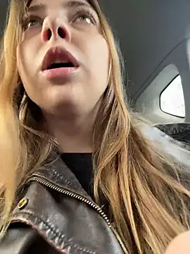 Snapshot of Sunny___Bunny chatting on 4, 4, 2026 Sunny Bunny online show from 4, 4, 2026