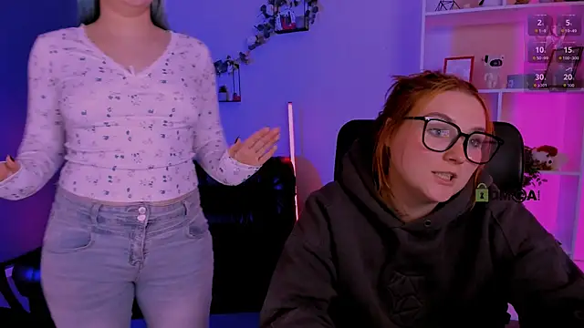 Snapshot of pure_radiance1 chatting on 24, 4, 2026 pure radiance1 online show from 24, 4, 2026