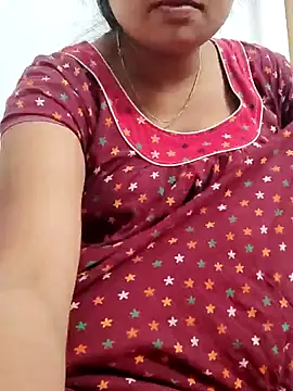 Snapshot of Priya_2222 chatting on 10, 12, 2024 Priya 2222 online show from 10, 12, 2024