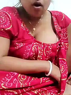 Snapshot of Priya_2222 chatting on 1, 2, 2025 Priya 2222 online show from 1, 2, 2025