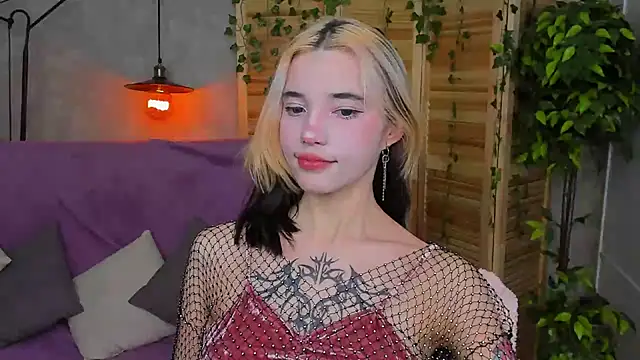 Snapshot of as1an_girlfriend chatting on 18, 1, 2025 as1an girlfriend online show from 18, 1, 2025