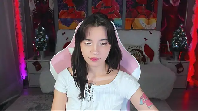 as1an girlfriend online show from 5, 12, 2025