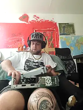 Ozomitro online show from 21, 9, 2025