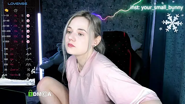 Snapshot of Your_small_bunny chatting on 12, 1, 2026 Your small bunny online show from 12, 1, 2026