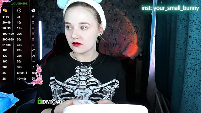 Snapshot of Your_small_bunny chatting on 7, 4, 2026 Your small bunny online show from 7, 4, 2026