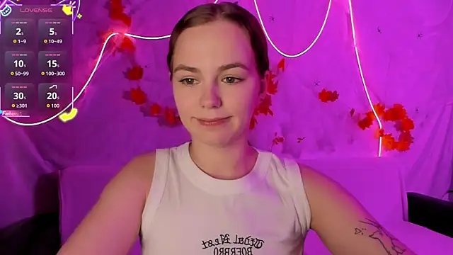 Snapshot of Fox_Lisa chatting on 21, 11, 2025 Fox Lisa online show from 21, 11, 2025