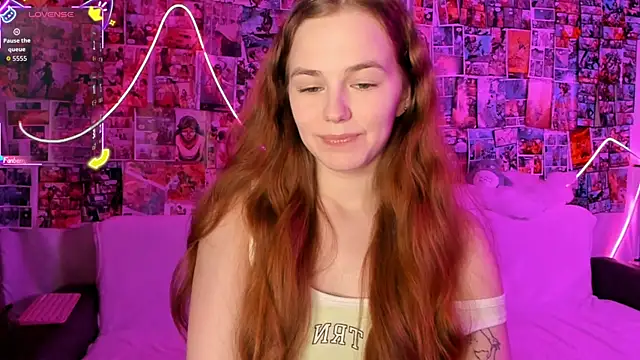 Snapshot of Fox_Lisa chatting on 3, 12, 2025 Fox Lisa online show from 3, 12, 2025