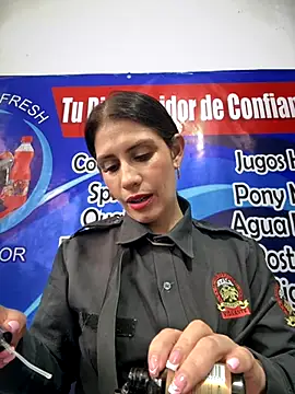 Snapshot of Alysson-- chatting on 7, 10, 2025 Alysson-- online show from 7, 10, 2025